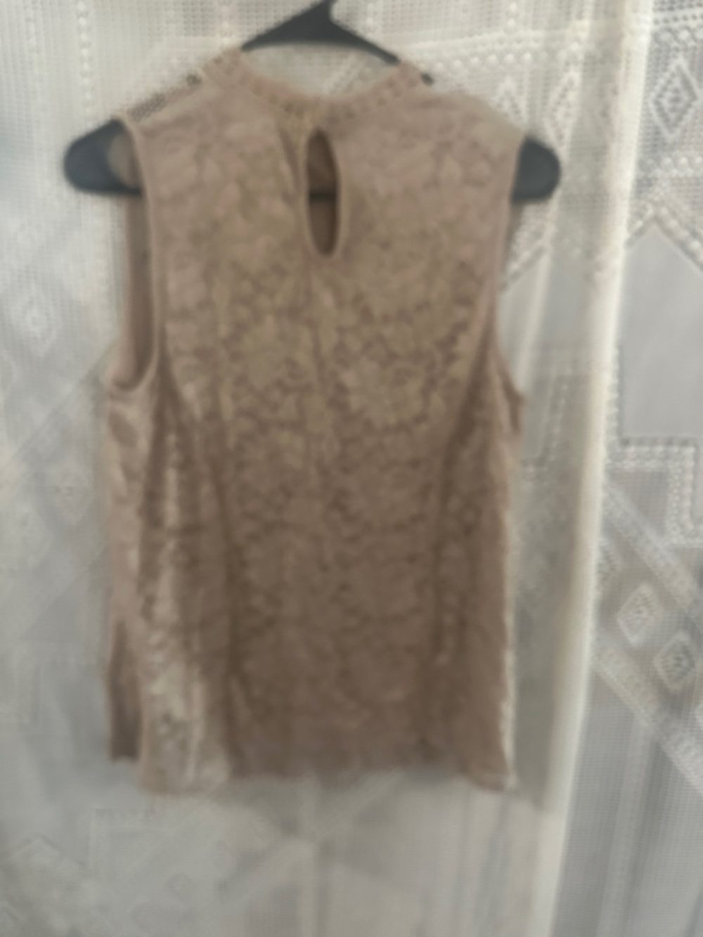 Cable & Gauge Lace Keyhole Sleeveless Camisole in Taupe